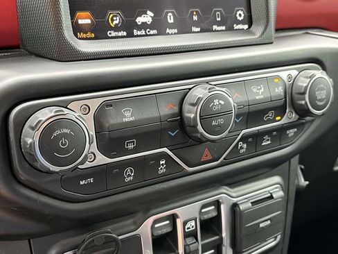 Certified 2021 Jeep Wrangler Unlimited Rubicon image 31