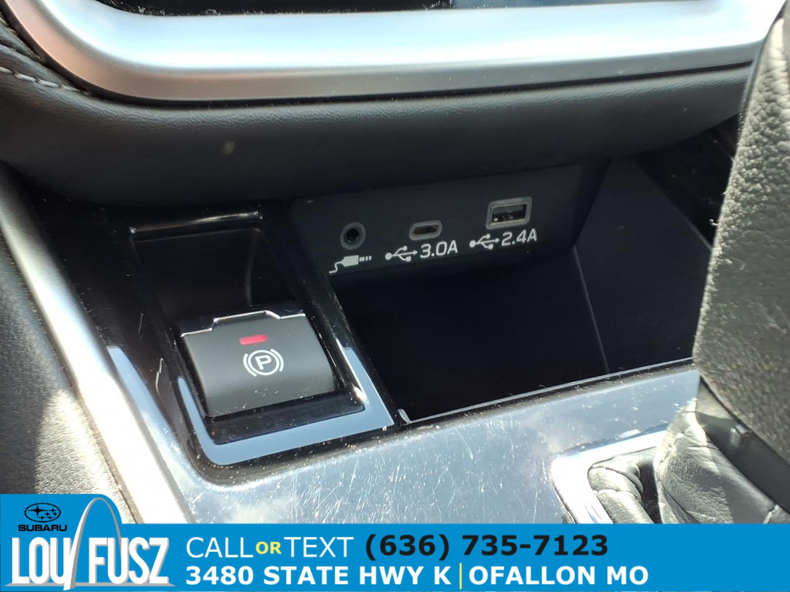 Used 2025 Subaru Outback Limited AWD/4WD image 14