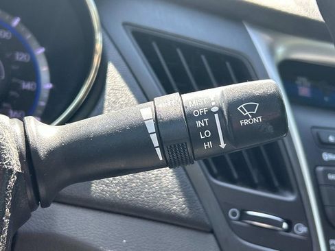Used 2012 Hyundai Sonata GLS FWD image 28