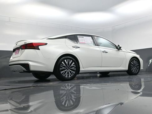 Used 2023 Nissan Altima 2.5 SV image 19