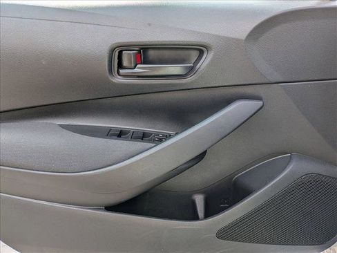 Used 2024 Toyota Corolla LE FWD image 10