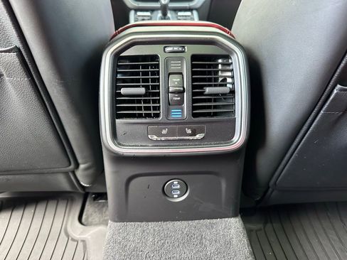 Certified 2023 Porsche Macan Turbo AWD/4WD image 38