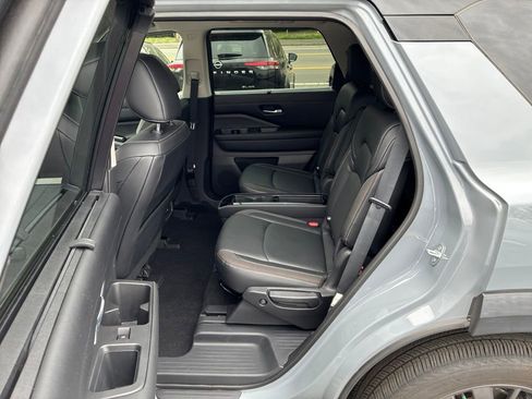 Used 2022 Nissan Pathfinder SL w/ SL Premium Package AWD/4WD image 24