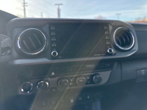 Certified 2021 Toyota Tacoma TRD Off-Road w/ Technology Package image 22