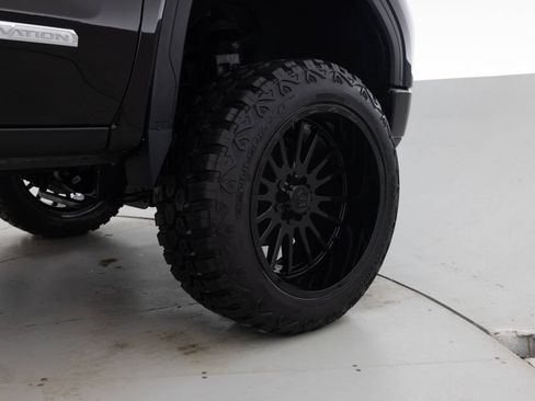 Used 2022 GMC Sierra 1500 Elevation image 18