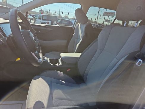 Certified 2025 Subaru Outback Premium image 16