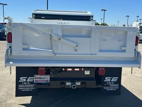 New 2026 Ford F550 4x4 Regular Cab Super Duty image 4