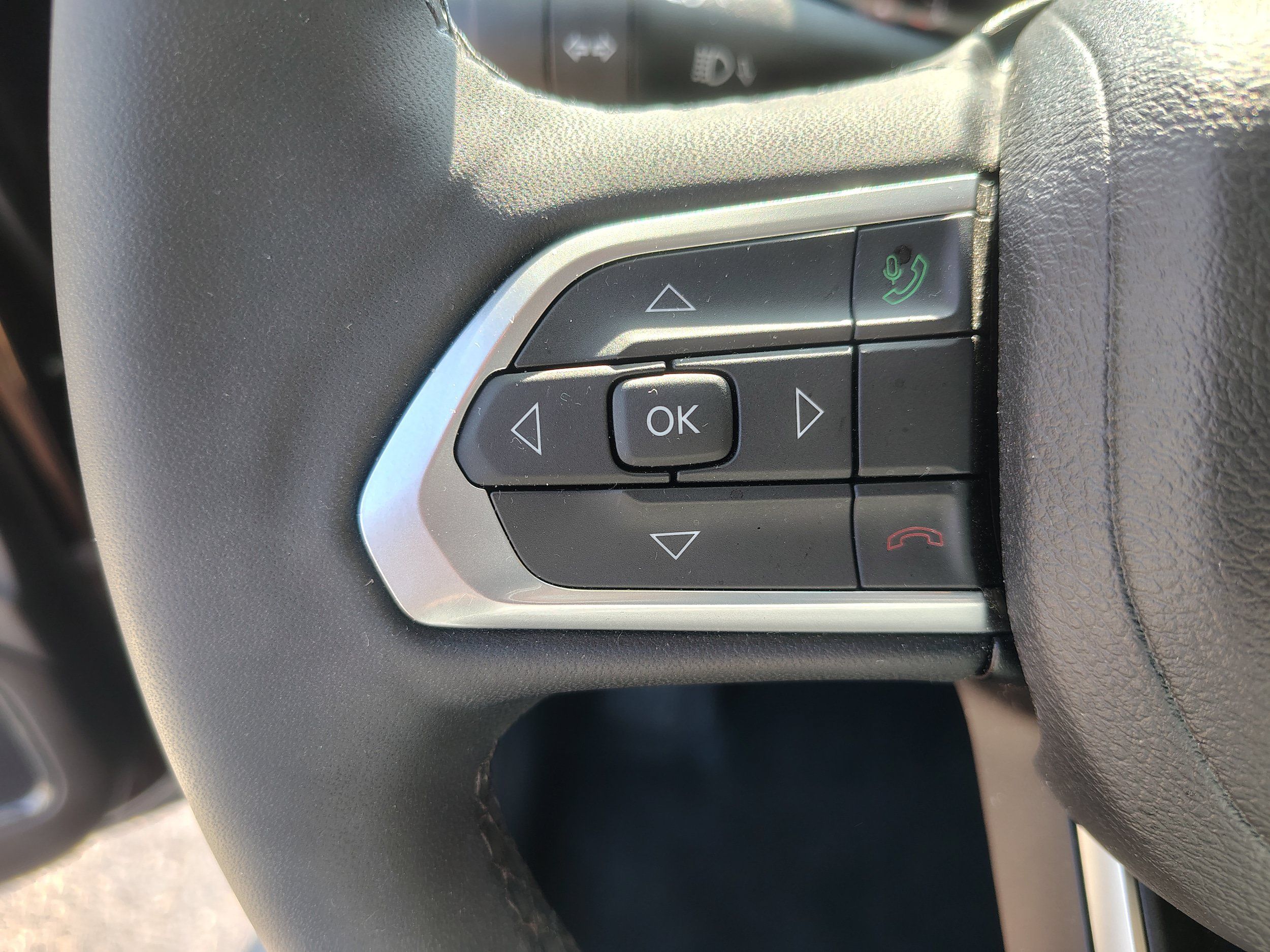 Certified 2024 Jeep Compass Limited AWD/4WD image 28