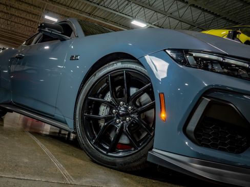 Used 2024 Ford Mustang GT Premium image 7