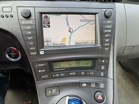 Used 2010 Toyota Prius Five image 11