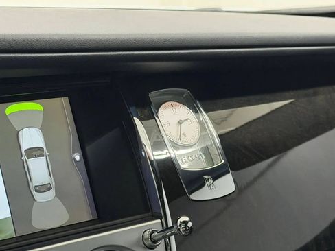 Used 2013 Rolls-Royce Ghost RWD image 23