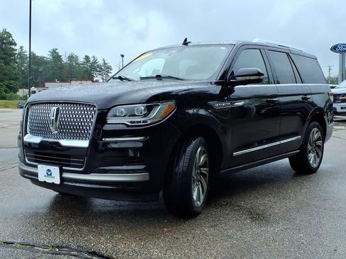 Used 2023 Lincoln Navigator Reserve AWD/4WD image 7