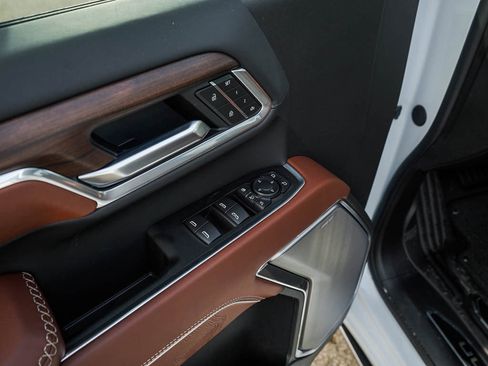 New 2026 GMC Sierra 3500 Denali Ultimate image 17