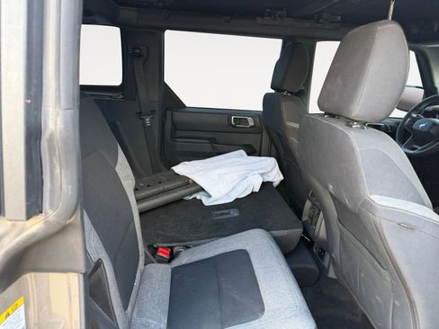 Used 2025 Ford Bronco 4-Door AWD/4WD image 13