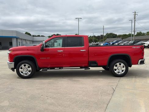 Used 2021 Chevrolet Silverado 2500 LTZ w/ LTZ Premium Package AWD/4WD image 8