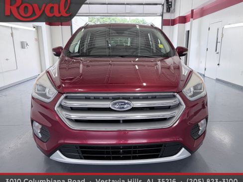 Used 2017 Ford Escape Titanium FWD image 2