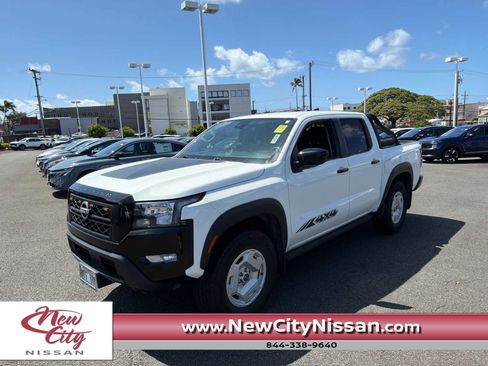 Used 2024 Nissan Frontier SV w/ Hardbody Edition AWD/4WD image 1