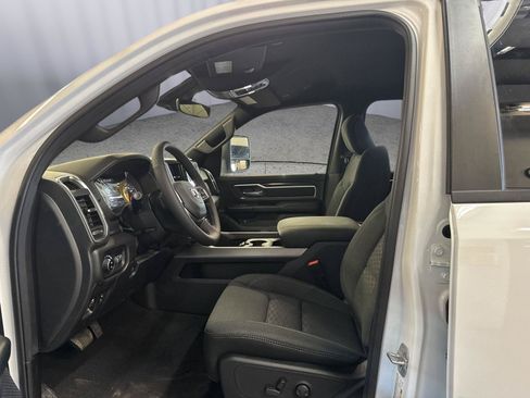 New 2026 RAM 1500 Big Horn AWD/4WD image 17