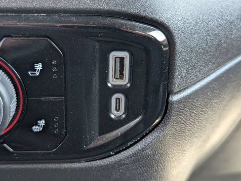 Used 2025 Chevrolet Silverado 2500 LT AWD/4WD image 20