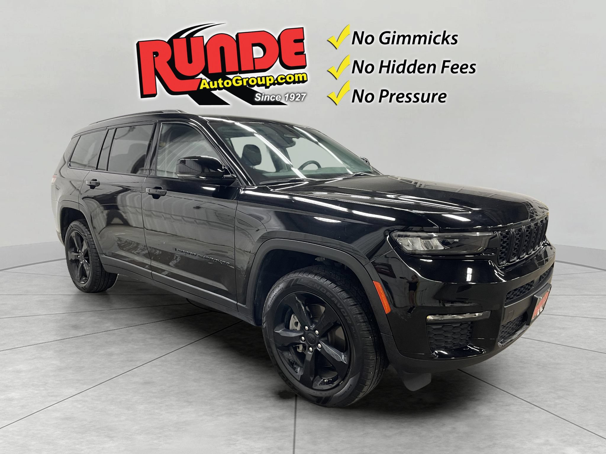 Used 2023 Jeep Grand Cherokee L Limited w/ Black Appearance Package AWD/4WD image 7