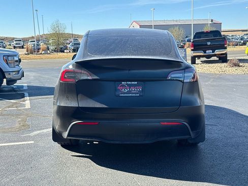 Used 2023 Tesla Model Y Performance image 14