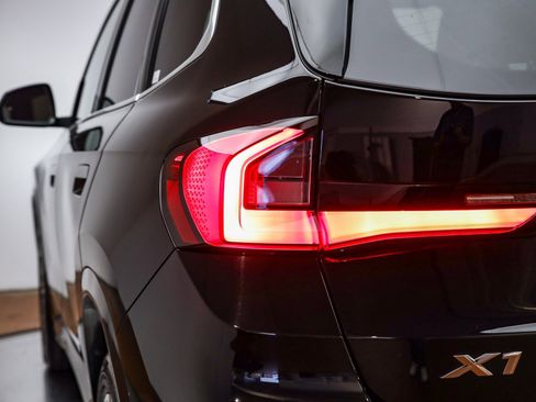 Used 2023 BMW X1 xDrive28i w/ Convenience Package image 10