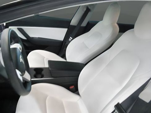 Used 2020 Tesla Model 3 Long Range AWD/4WD image 14