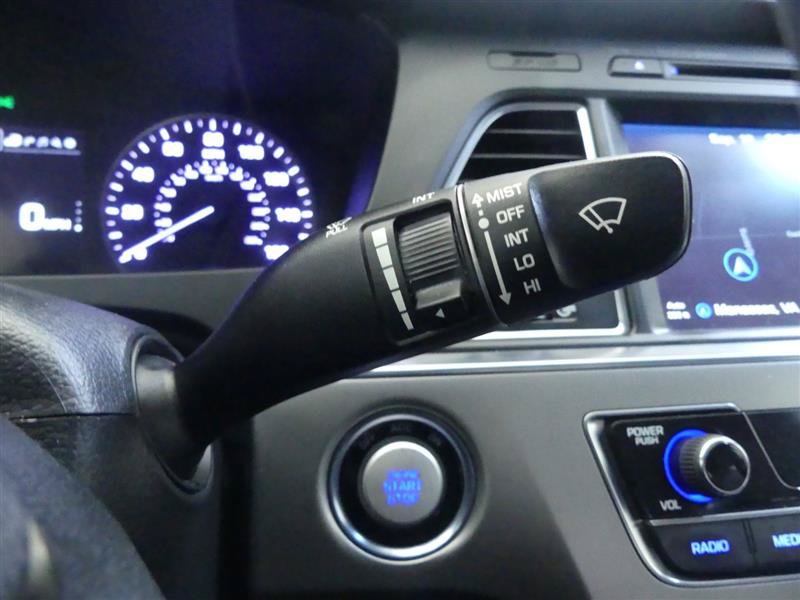 Used 2017 Hyundai Sonata Limited w/ Tech Package 03 FWD image 19