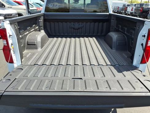 New 2026 Chevrolet Silverado 1500 High Country AWD/4WD image 10