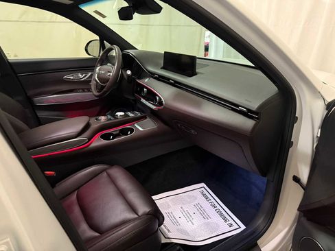 Used 2023 Genesis GV70 2.5T w/ Advanced Package image 28