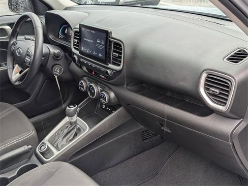 Used 2023 Hyundai Venue SEL w/ Cargo Package image 15
