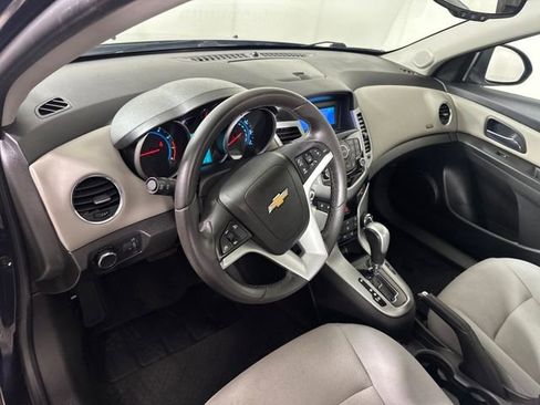 Used 2014 Chevrolet Cruze LT image 13