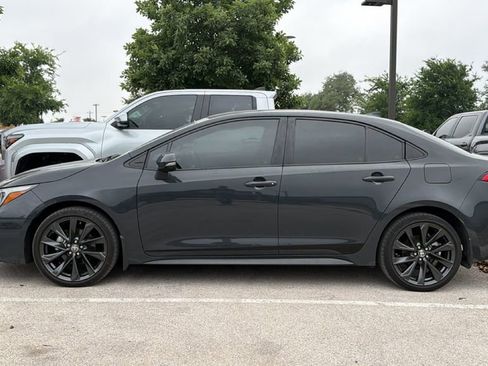 Used 2024 Toyota Corolla SE FWD image 9