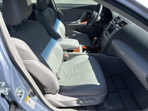 Used 2010 Toyota Camry Hybrid FWD image 9