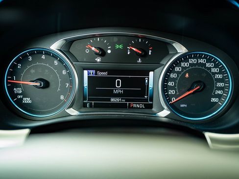 Used 2019 Chevrolet Traverse LT image 28