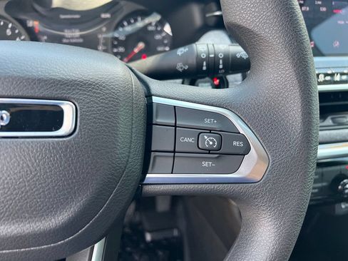 Used 2024 Jeep Compass Sport AWD/4WD image 39