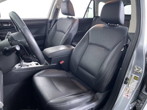 Used 2018 Subaru Outback 2.5i Limited AWD/4WD image 12