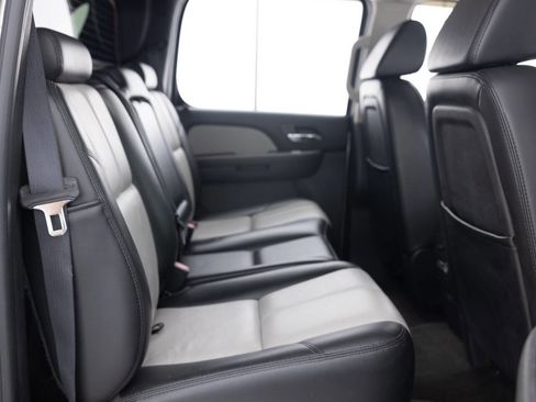 Used 2007 Chevrolet Avalanche LT w/ LT Preferred Equipment Group AWD/4WD image 35