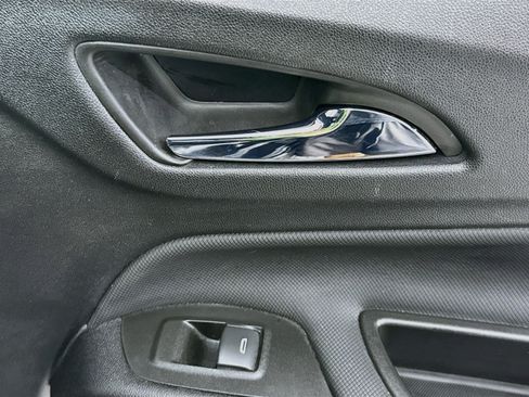 Used 2023 Chevrolet Equinox RS FWD image 54