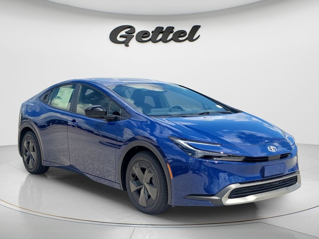 New 2027 Toyota Prius Plug-In Hybrid FWD image 3