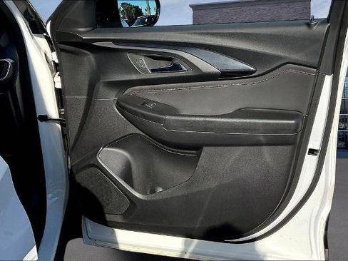 Used 2023 Chevrolet TrailBlazer RS w/ Convenience Package image 29