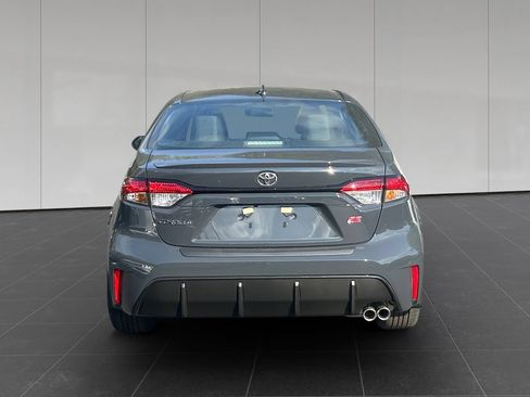 Used 2026 Toyota Corolla SE w/ SE Package FWD image 4
