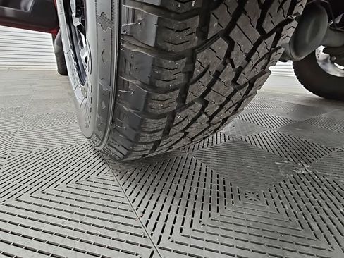 Used 2022 Toyota Tacoma SR image 38