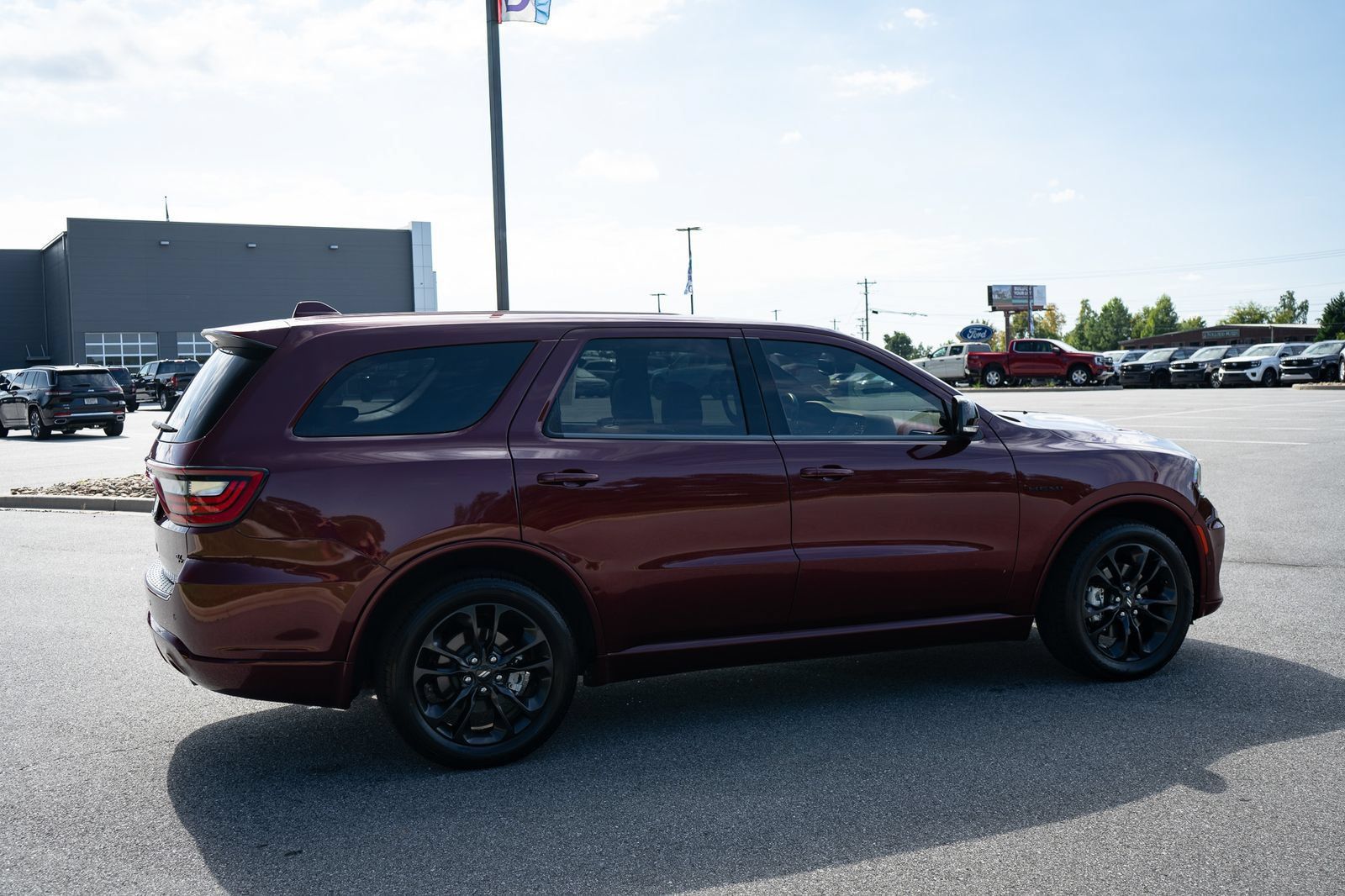 Used 2022 Dodge Durango R/T w/ Blacktop Package RWD image 10