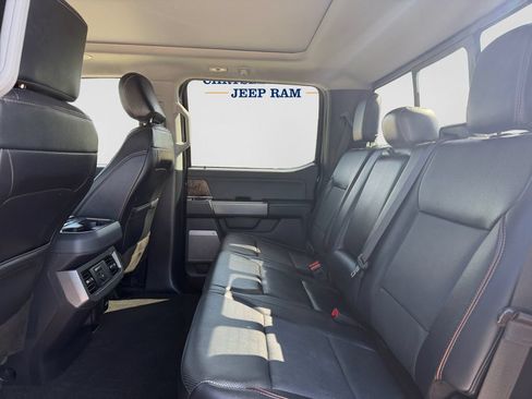 Used 2023 Ford F250 Lariat w/ Lariat Ultimate Package AWD/4WD image 9