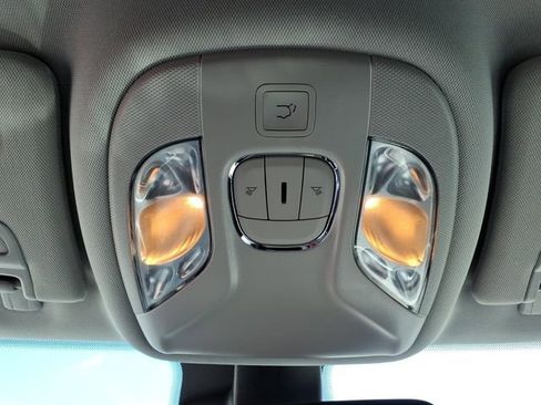 Certified 2022 Jeep Compass Latitude w/ Convenience Group FWD image 25