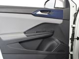 Used 2022 Volkswagen Taos SE w/ Panoramic Sunroof Package image 6