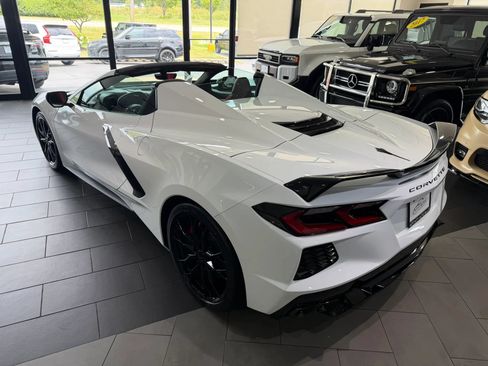 Used 2023 Chevrolet Corvette Stingray Premium Conv w/ Z51 Performance Package RWD image 5