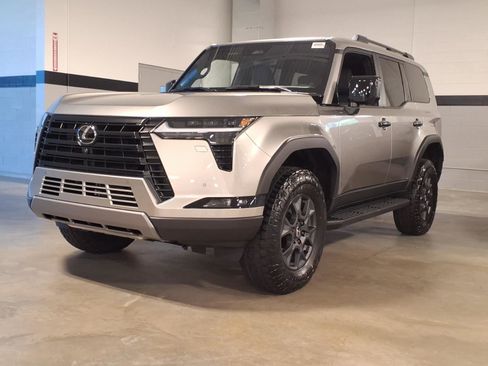 New 2026 Lexus GX 550 AWD/4WD image 3