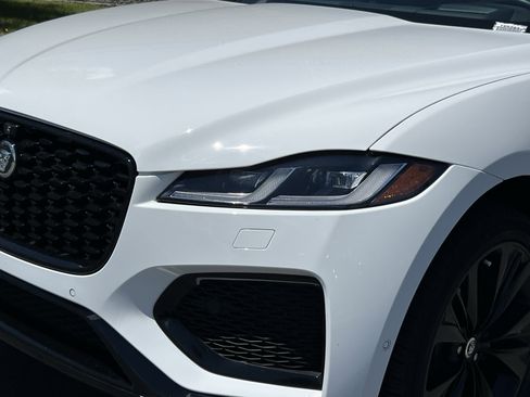 Certified 2026 Jaguar F-PACE R-Dynamic S AWD/4WD image 12